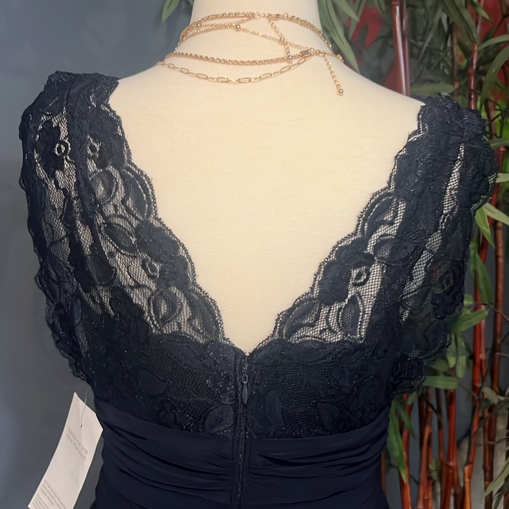 Betsy and Adam Dark Navy silver color Cocktail Dress With Lace Accents Size 4 - Picture 8 of 13